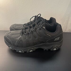 Skechers Men's Black Waterproof Hiking Boots Size 12